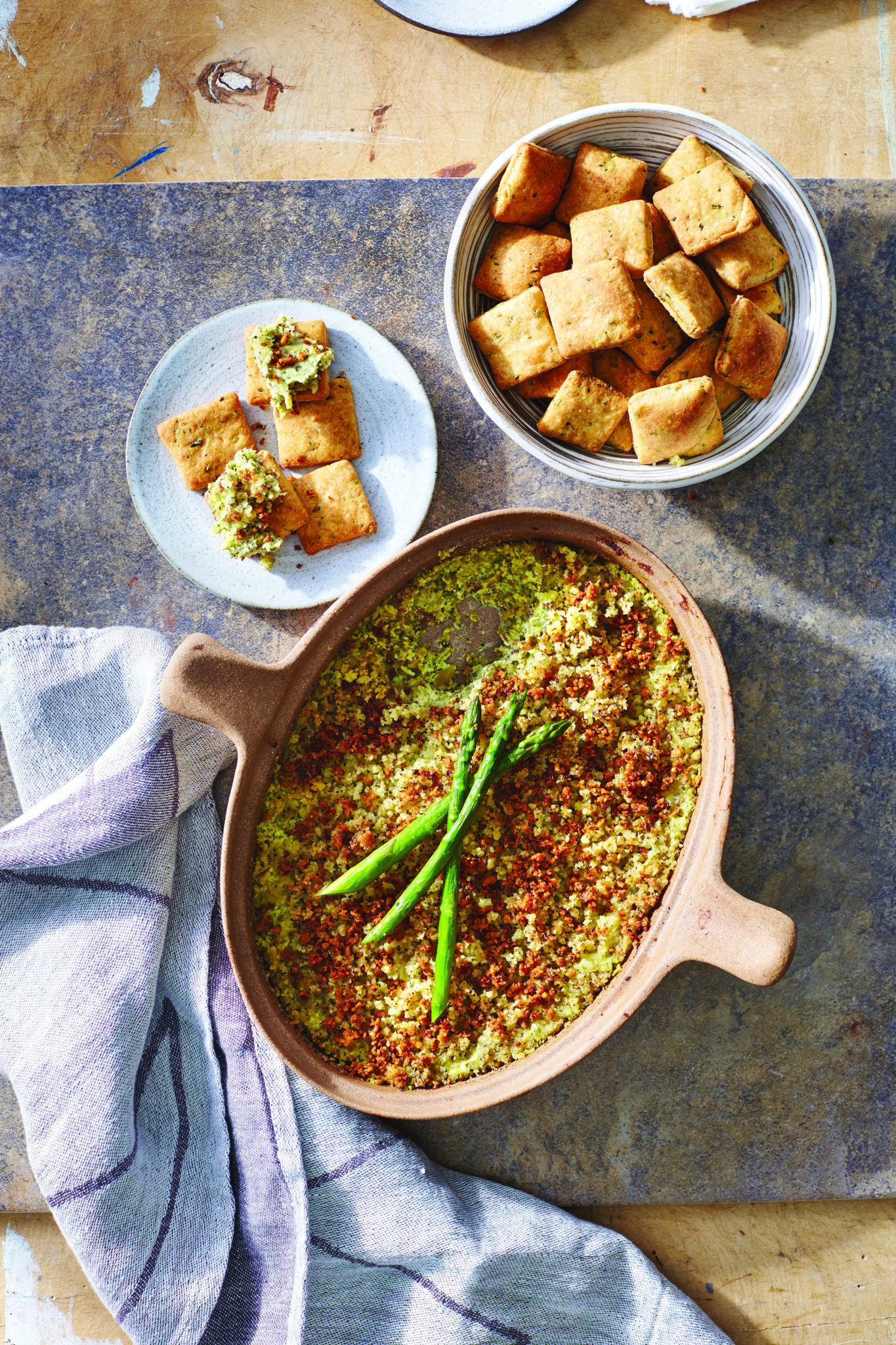 Roasted Asparagus Pesto Dip w/ Pepper Crackers