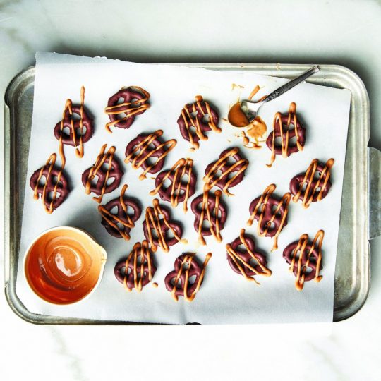 Peanut Butter Chocolate Pretzels