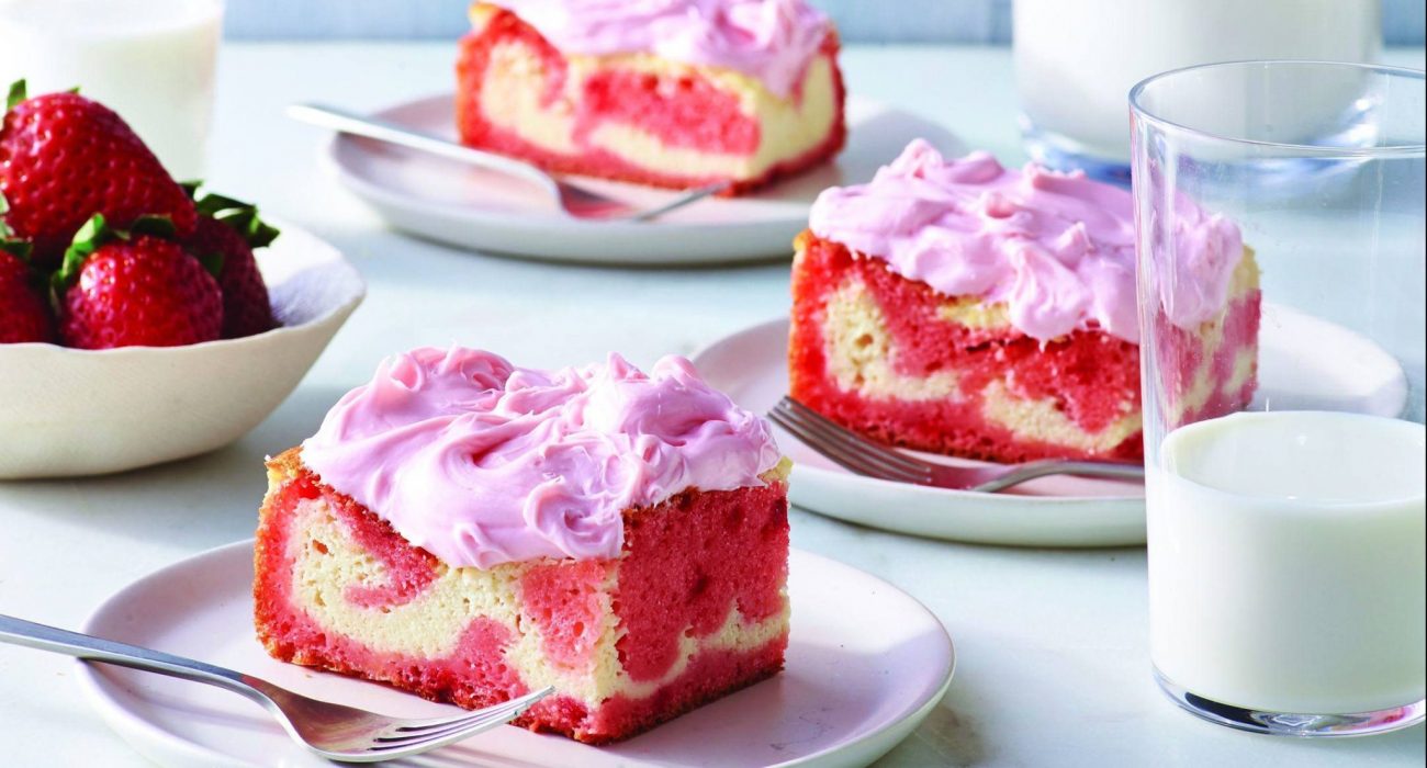 Strawberry Love Cake